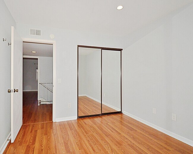 Building Photo - 2230 N Indian Canyon Dr