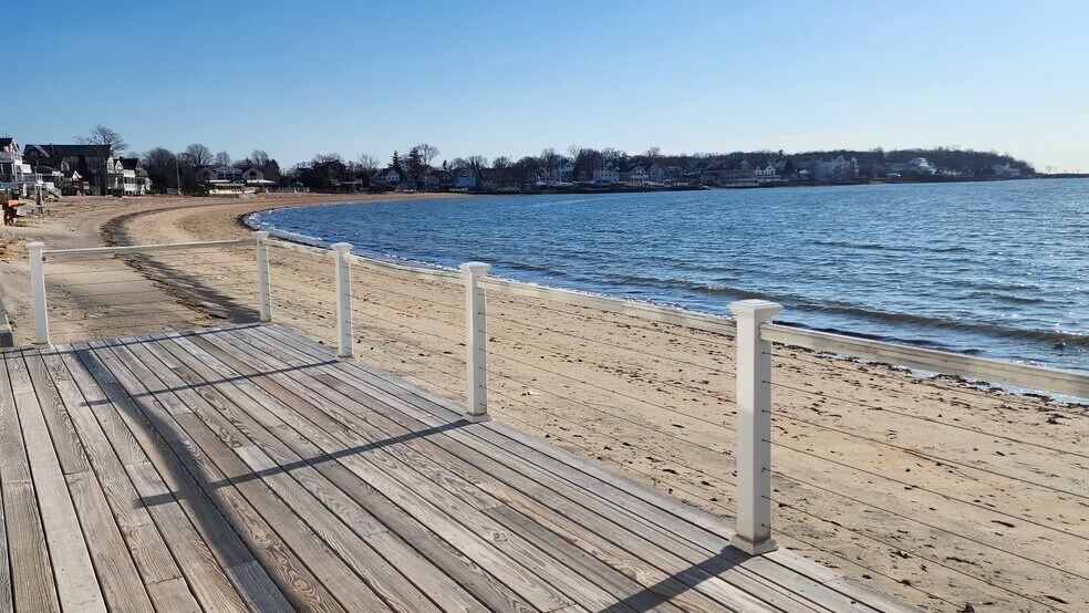 Building Photo - 92 Townsend Ave