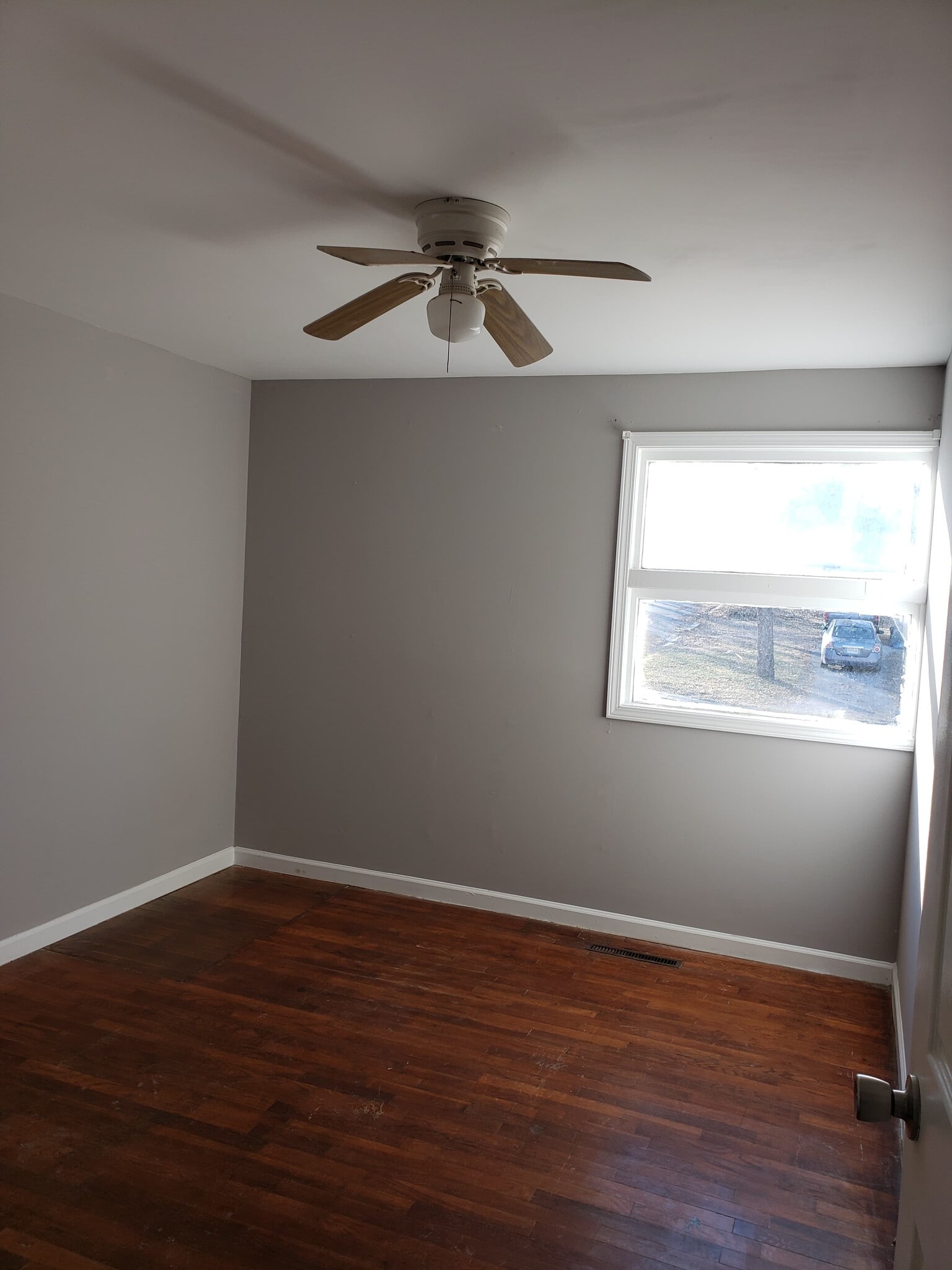 Building Photo - 4501 N Tracy Ave