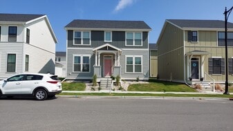 Building Photo - 6145 Farmstead Ave