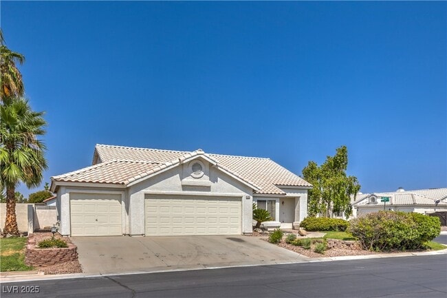 Building Photo - 4765 Calavo St