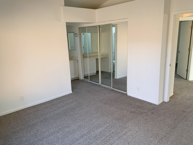 Building Photo - Welcome Home!