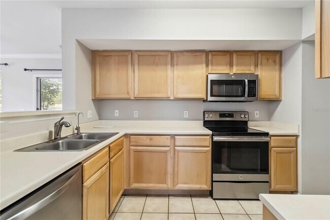 Building Photo - 1125 Villagio Cir