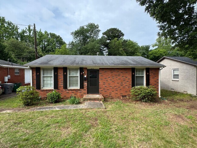 Primary Photo - 2116 Finchley Dr