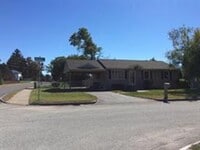 Building Photo - 5 Brianna Ln