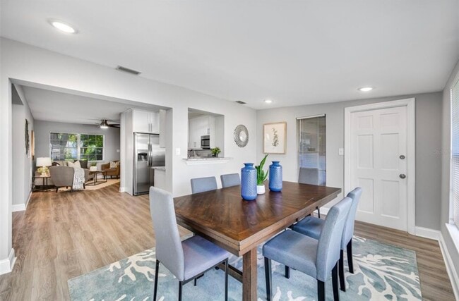 Building Photo - 3703 W Leila Ave