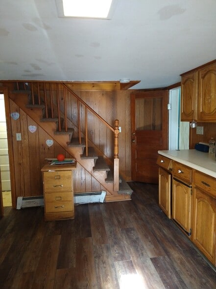 Building Photo - 76 Aspen St