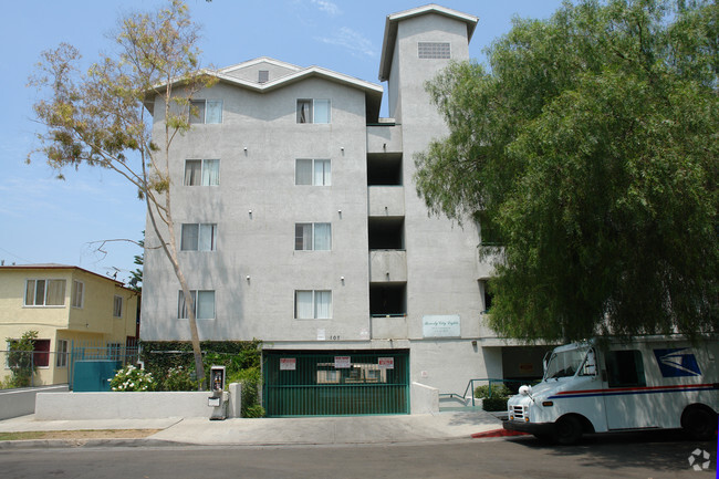 Building Photo - Beverly City Lights