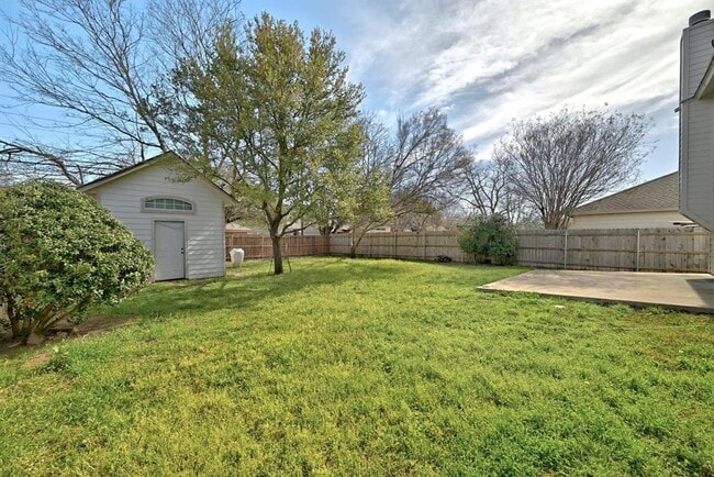 Building Photo - 7413 Marble Ridge Dr
