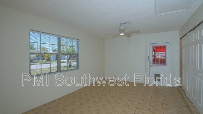 Building Photo - 3915 Allan Pl