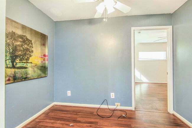 Building Photo - 11844 13th St