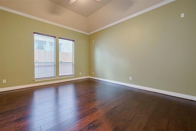 Building Photo - 25307 Oakton Springs Dr