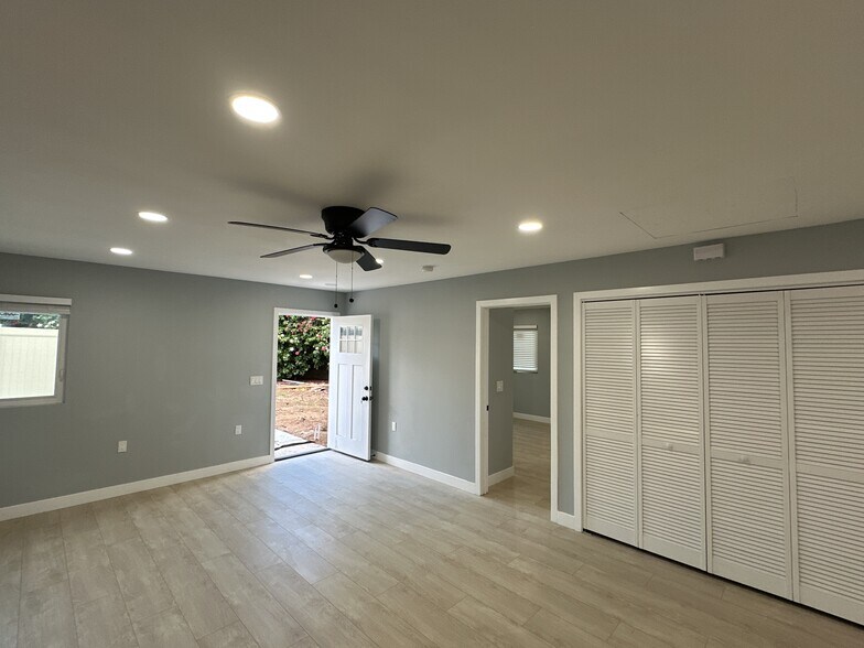 Building Photo - 1351 Baldwin St