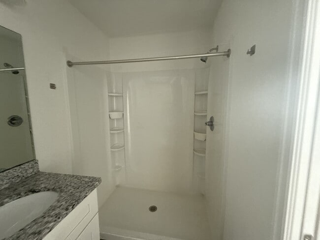 Building Photo - 18 Malauka Radial Run Rd