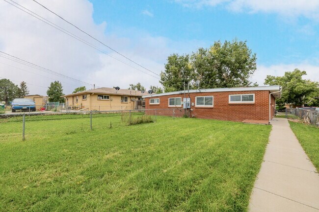 Building Photo - 1116 Dallas St