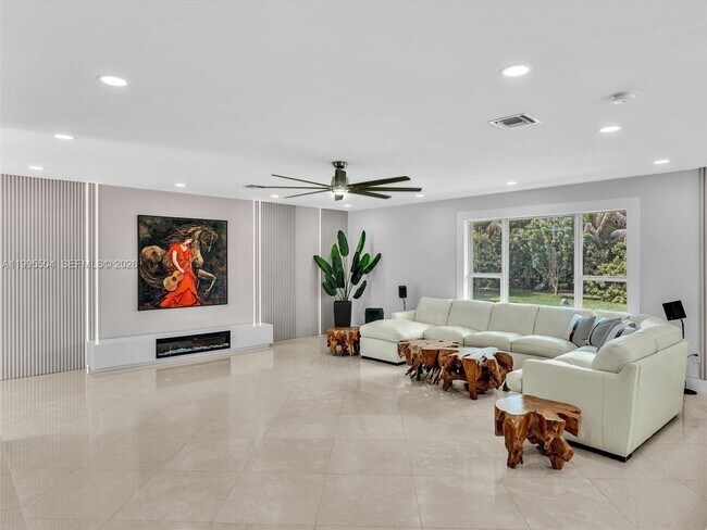 Building Photo - 6920 SW 182nd Way