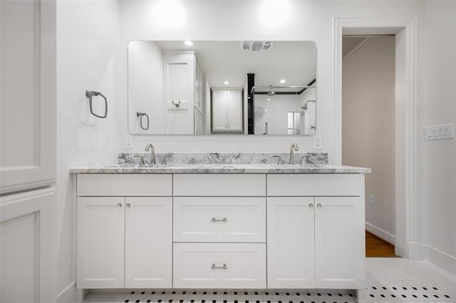 Building Photo - 5623 McCommas Blvd