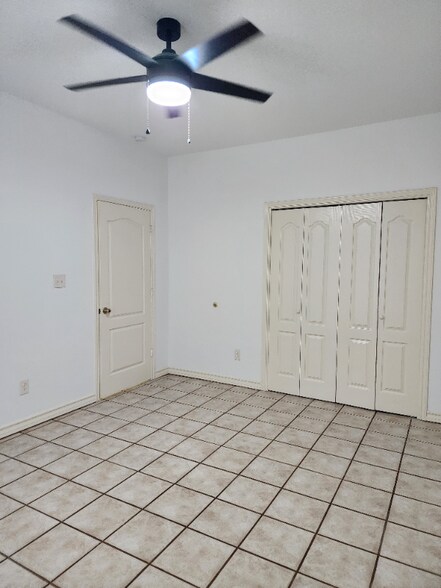 Building Photo - 603 Buena Vista Dr