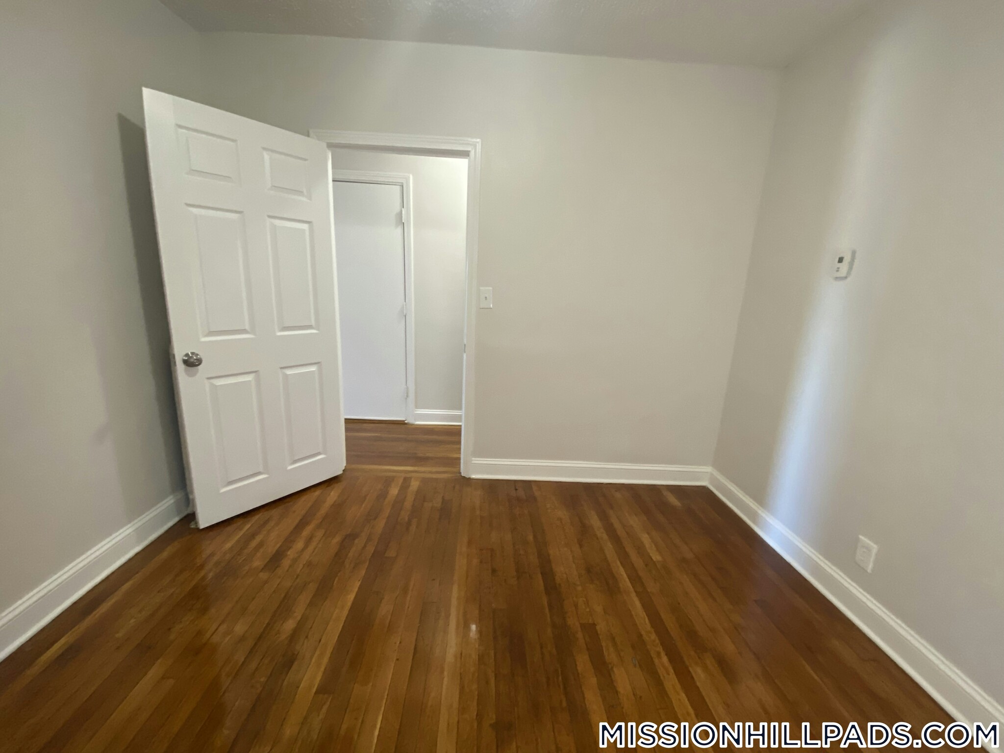 Building Photo - 184 Walnut Ave