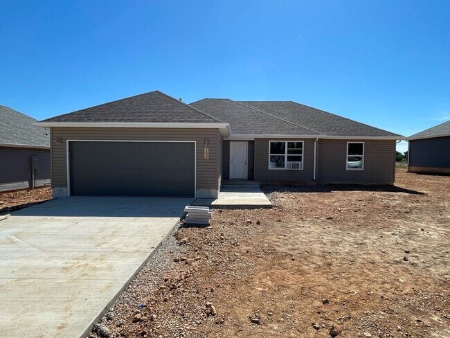 Building Photo - 122 Pin Oak Dr