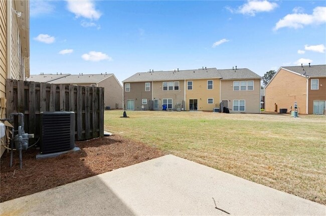 Building Photo - 1947 Lakeshore Overlook Cir NW