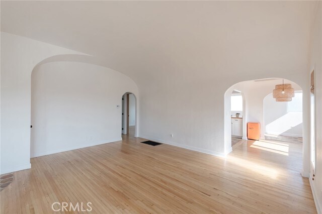 Building Photo - 912 8th Pl