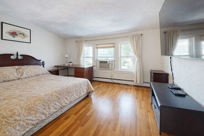 Building Photo - 118 Colby Rd