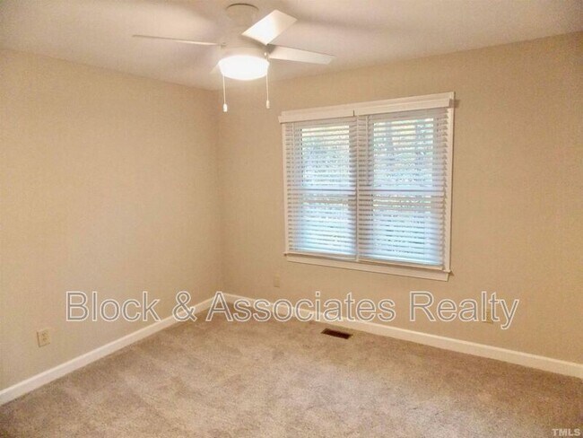Building Photo - 54 Preakness Dr