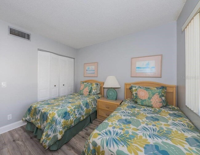 Building Photo - 5724 PUERTA DEL SOL Blvd