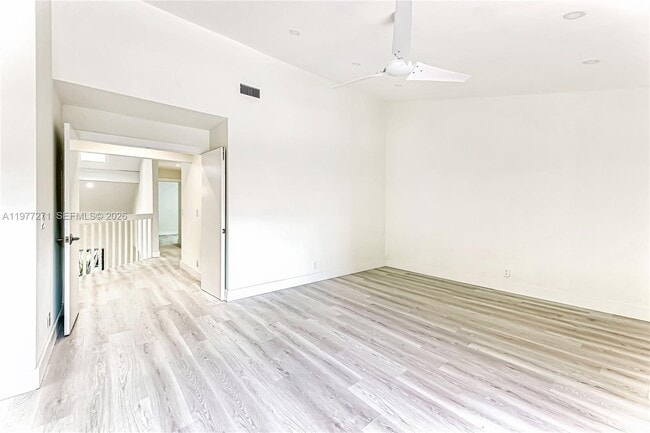 Building Photo - 7829 La Mirada Dr