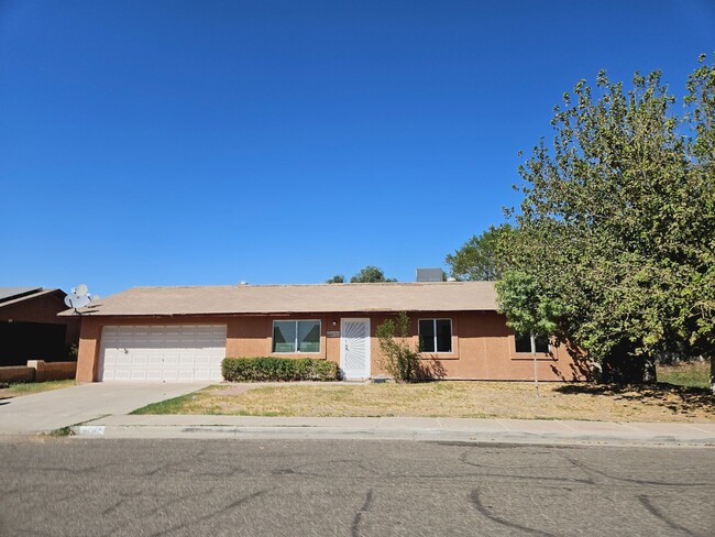 Primary Photo - 3 bedroom/2 bath home for Rent