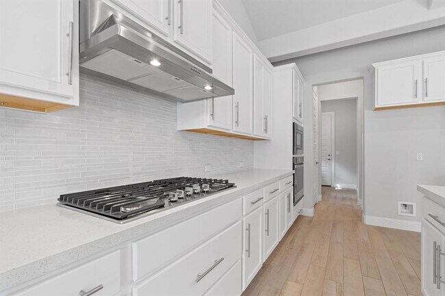 Building Photo - 102 Majestic Arroyo Way