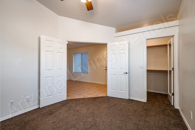 Building Photo - GORGEOUS 4 BEDROOM HOME
