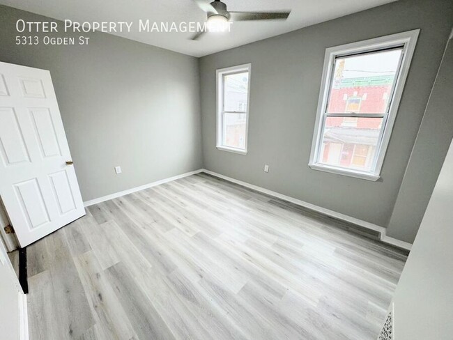 Building Photo - 2BR/1BA Sun-drenched West Philly Apt