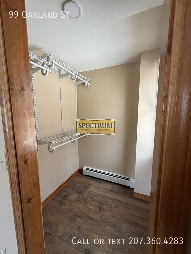 Building Photo - 99 Oakland St