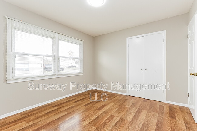 Building Photo - 40 Madestone Ln