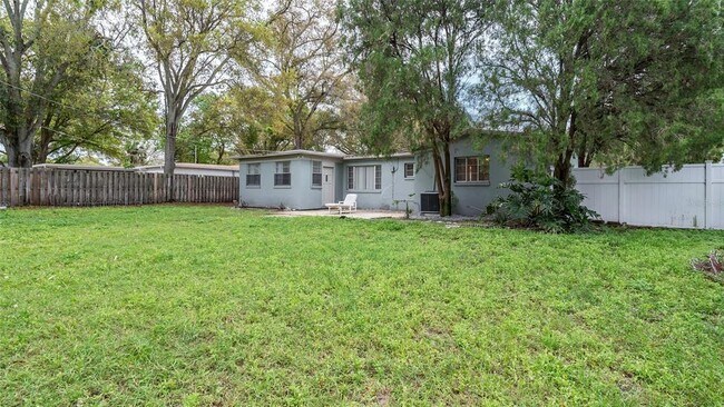 Building Photo - 4211 W Knights Ave