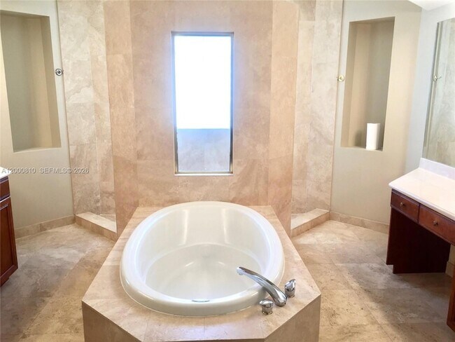 Building Photo - 7477 NW 114th Terrace