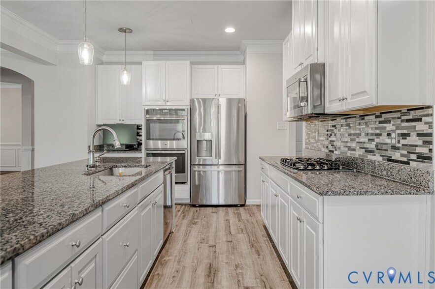 Building Photo - 16848 White Daisy Loop