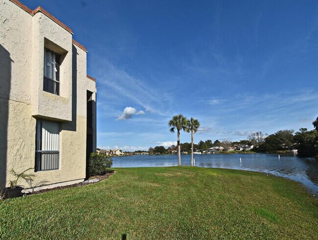 Building Photo - 536 Orange Dr