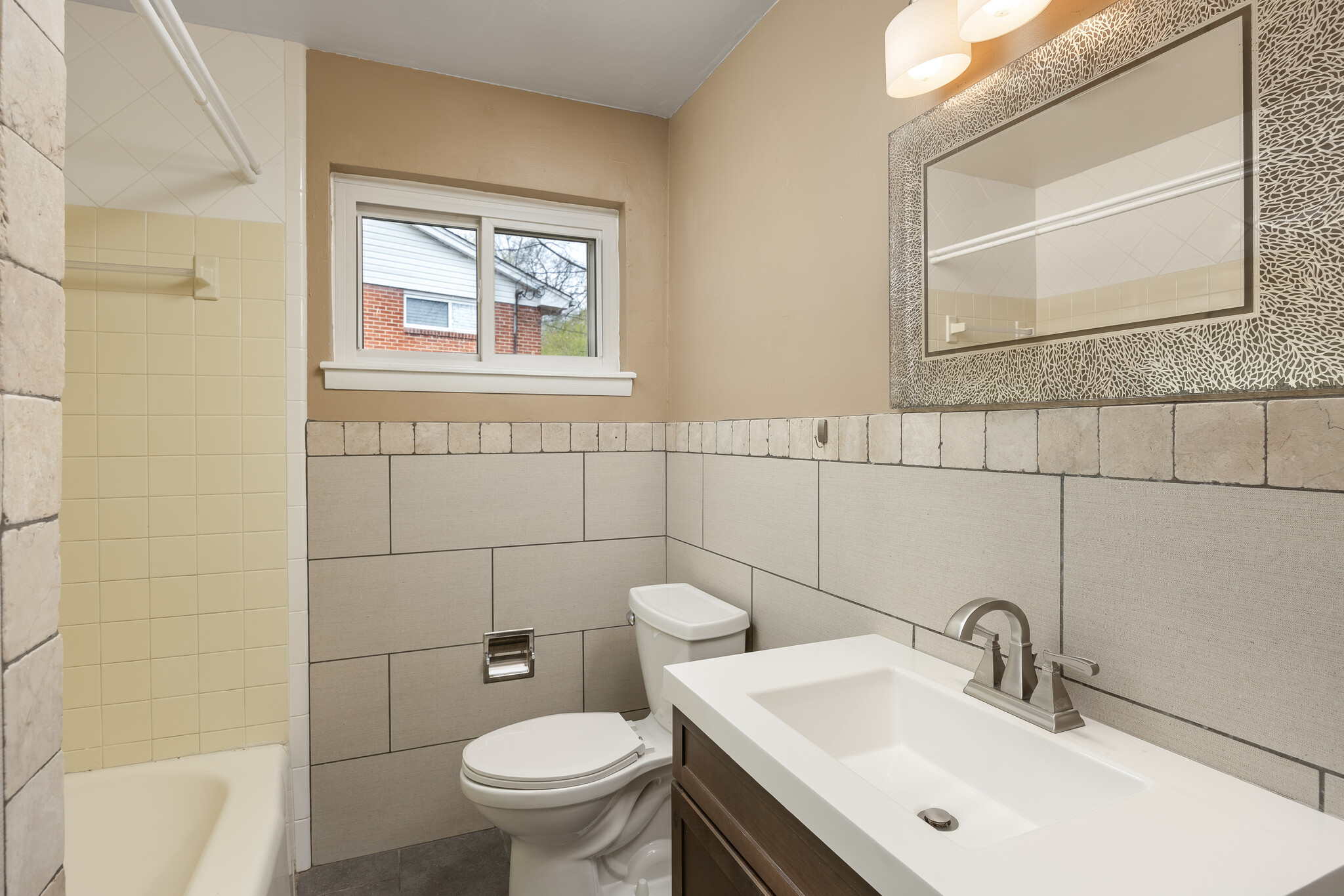 Building Photo - 303 Wygoda Cir