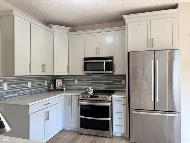 Building Photo - 13926 Forum Meadows Dr