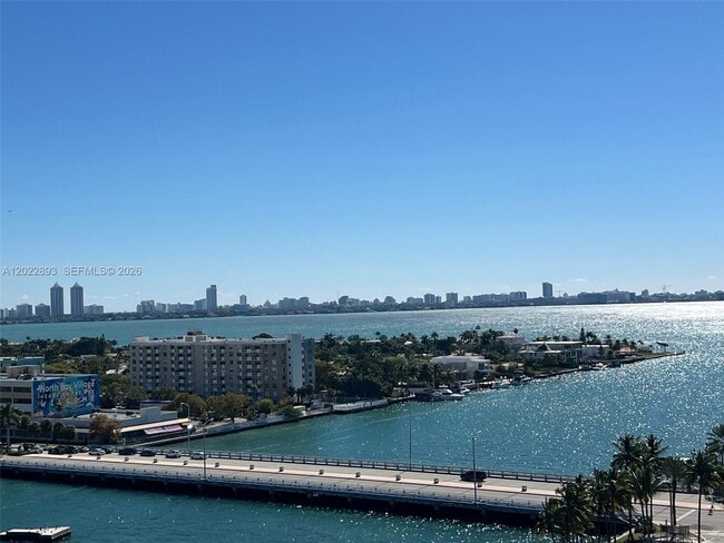 Building Photo - 7910 Harbor Island Dr