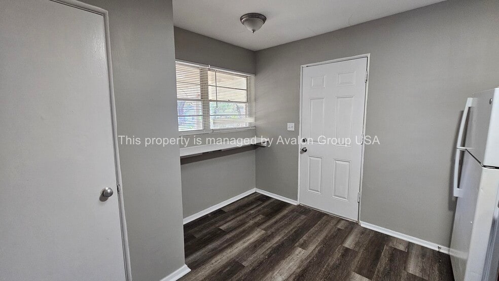 Building Photo - 630 Alder St