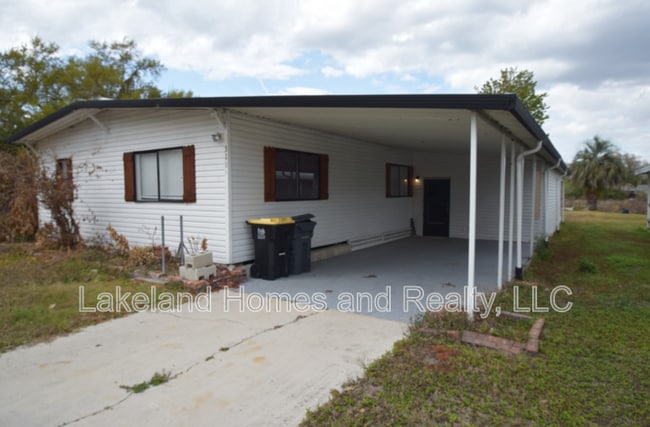 Building Photo - 3134 Skyview Dr