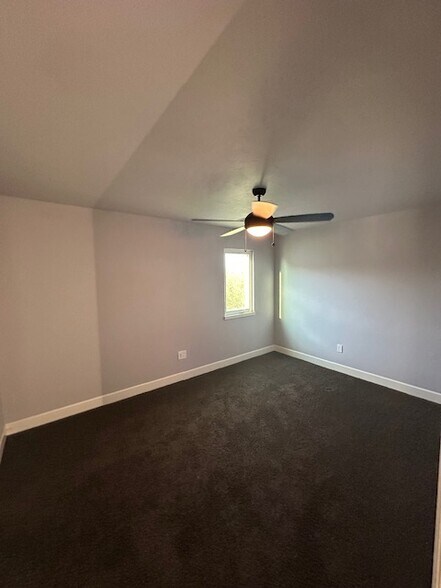 Building Photo - 17337 Sparrow Hawk Ln