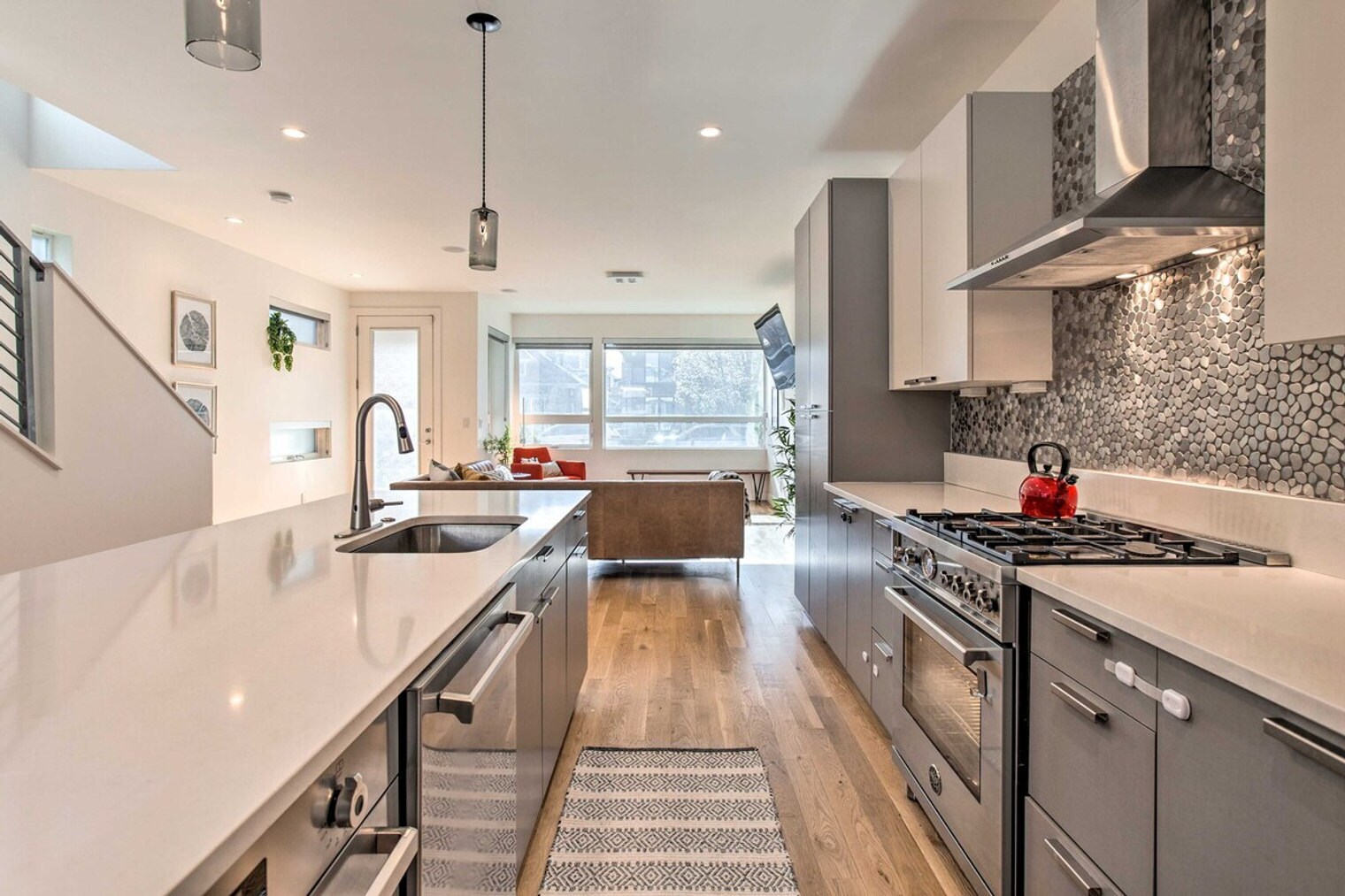 Building Photo - 3910 Stuart St