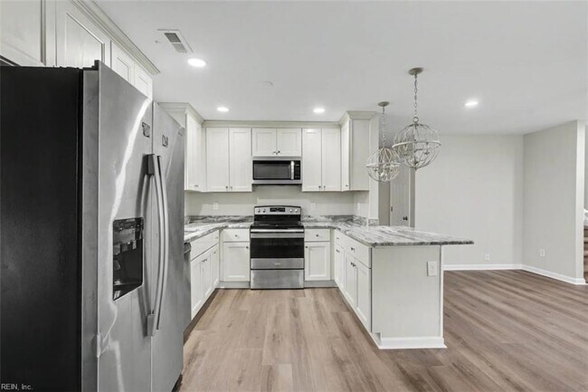 Building Photo - 6324 Grimes Ave