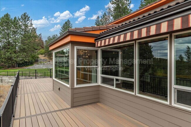 Building Photo - 5203 N Mulvaney Ct