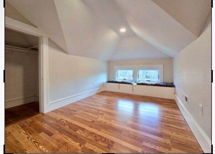 Building Photo - 1 Arborway